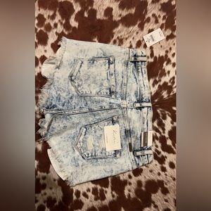 Kancan distressed acid wash shorts. Size Never worn, with tags.